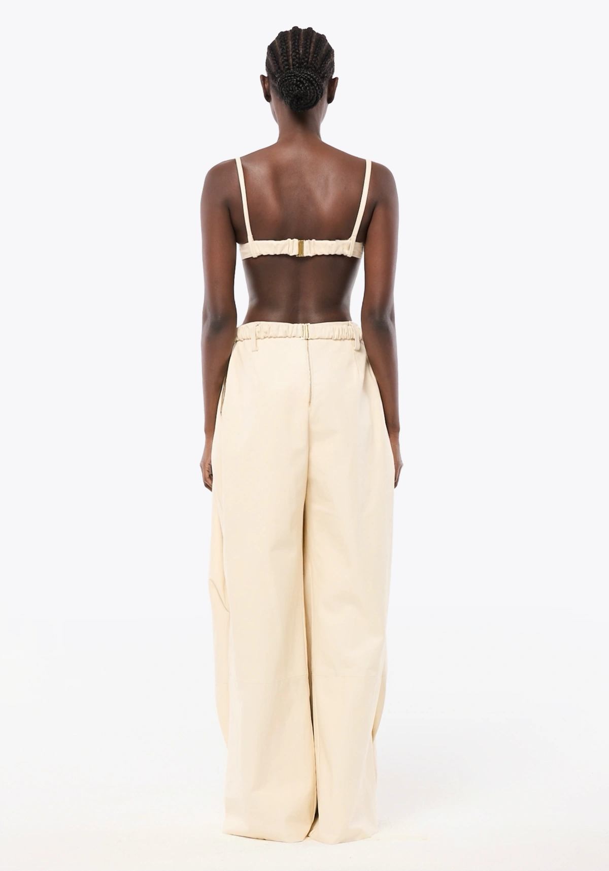 BRASSIÈRE EN CUIR