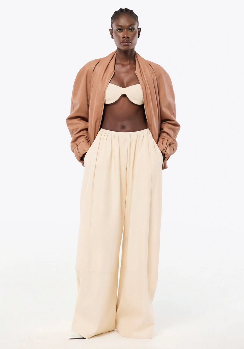 BRASSIÈRE EN CUIR
