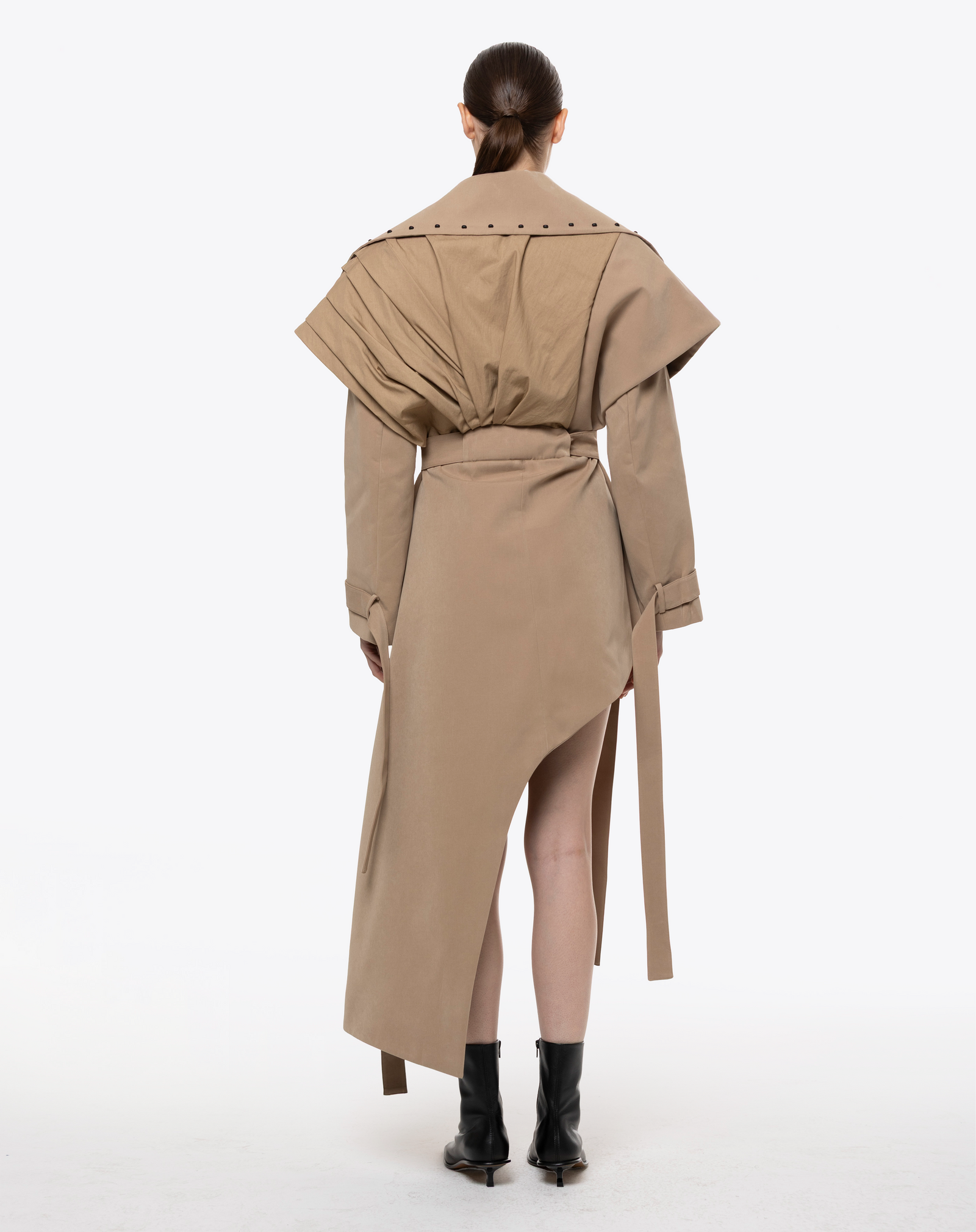 THE SIGNATURE TRENCH